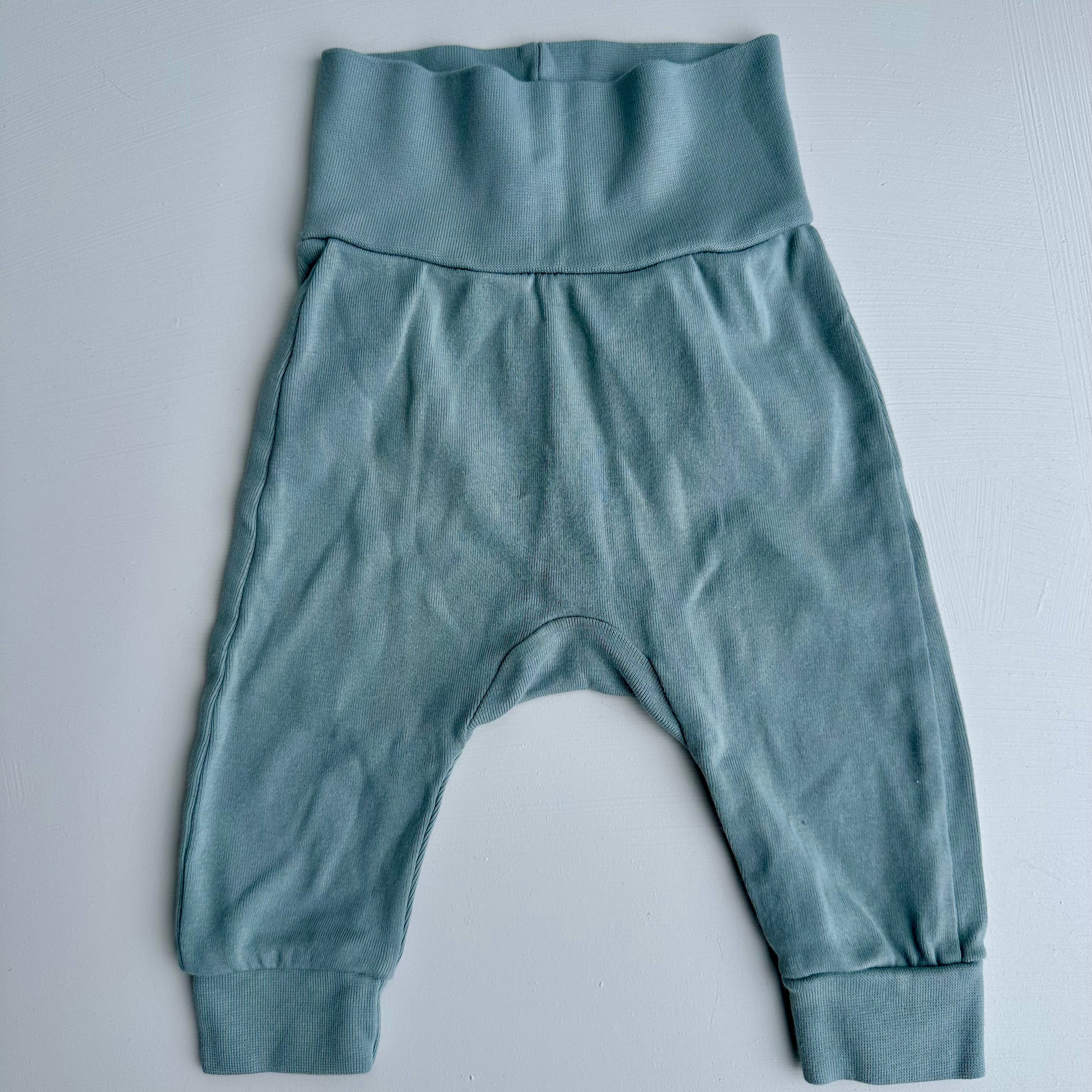 Pantalon vert H&M 2-4 mois | Seconde main