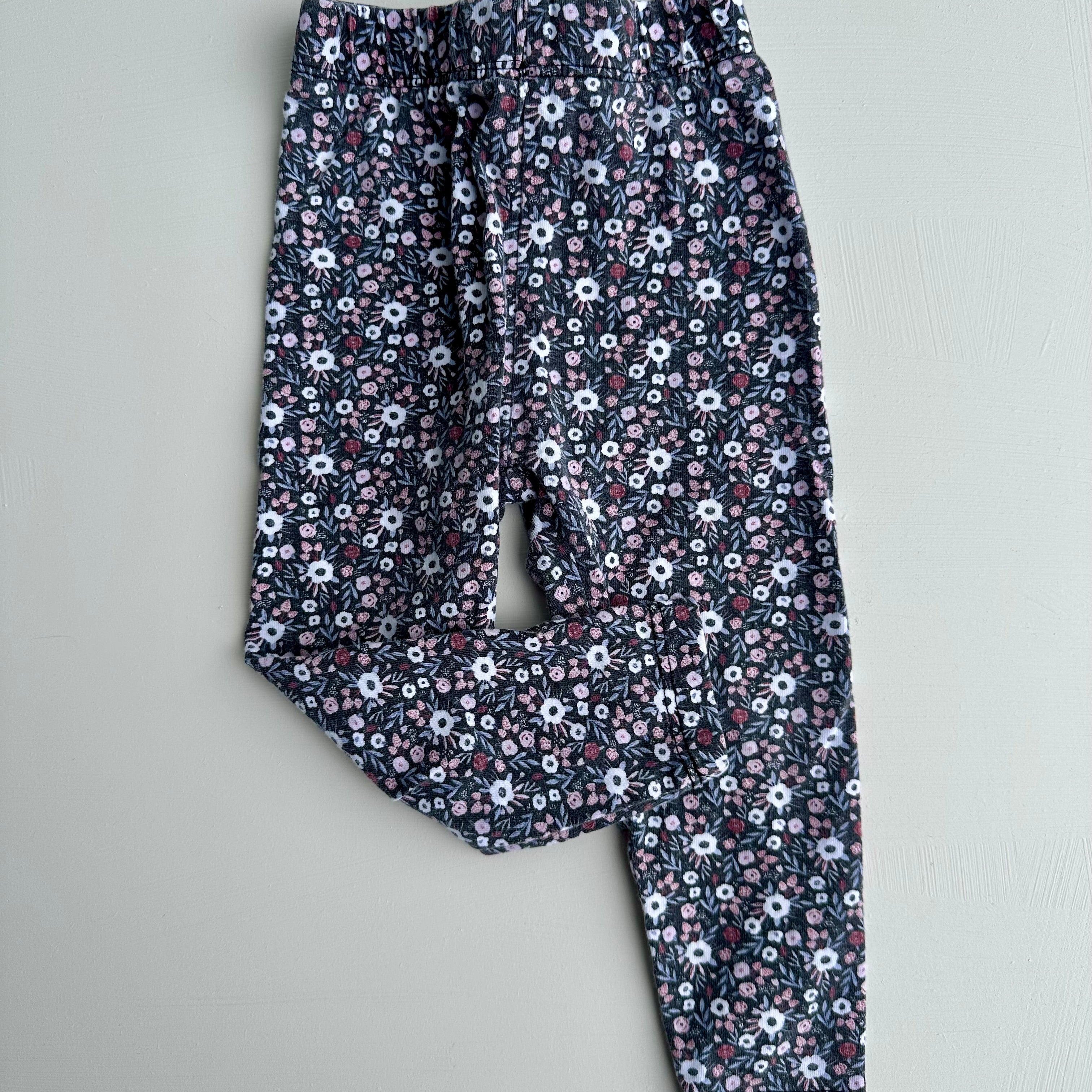 Pantalon | Z/C | 9 mois ( fait grand)