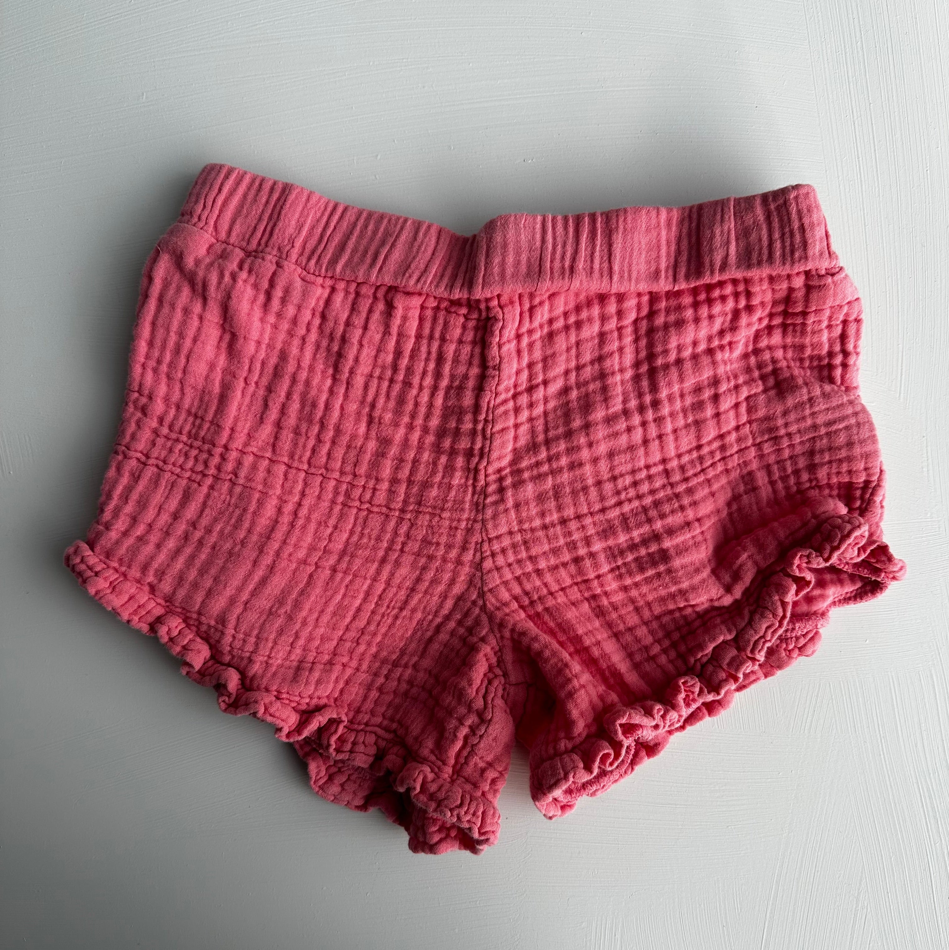 Short gaufré Little Earthling 5-6 ans | Seconde main