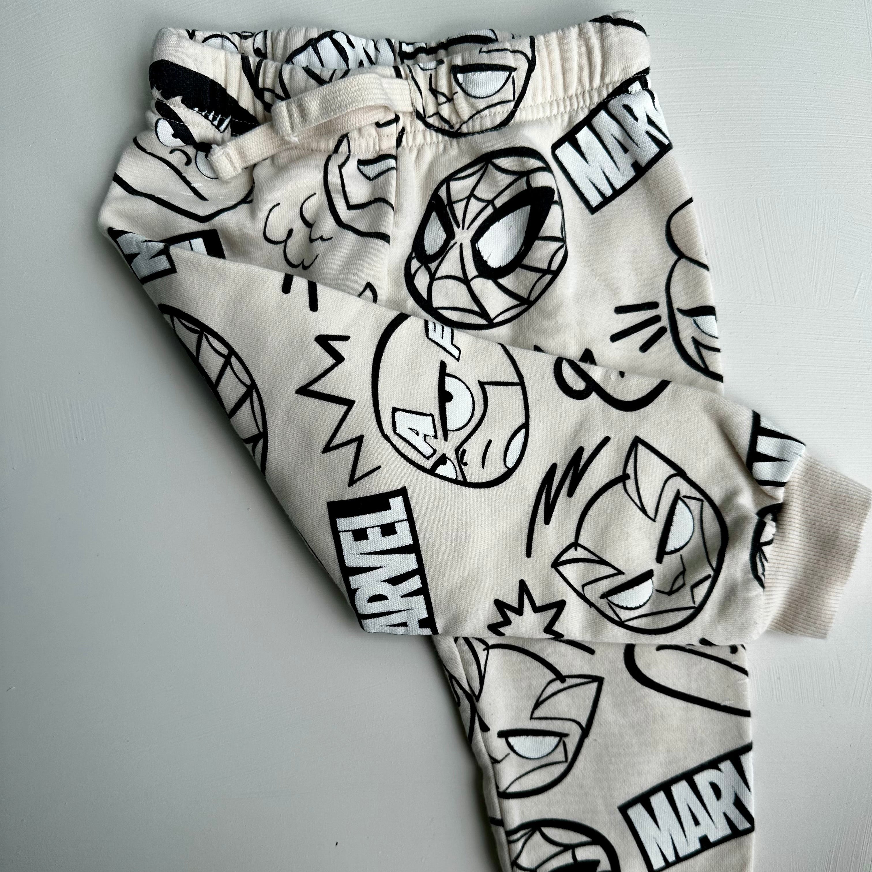 Jogging Marvel H&M 1 1/2-2 ans | seconde main