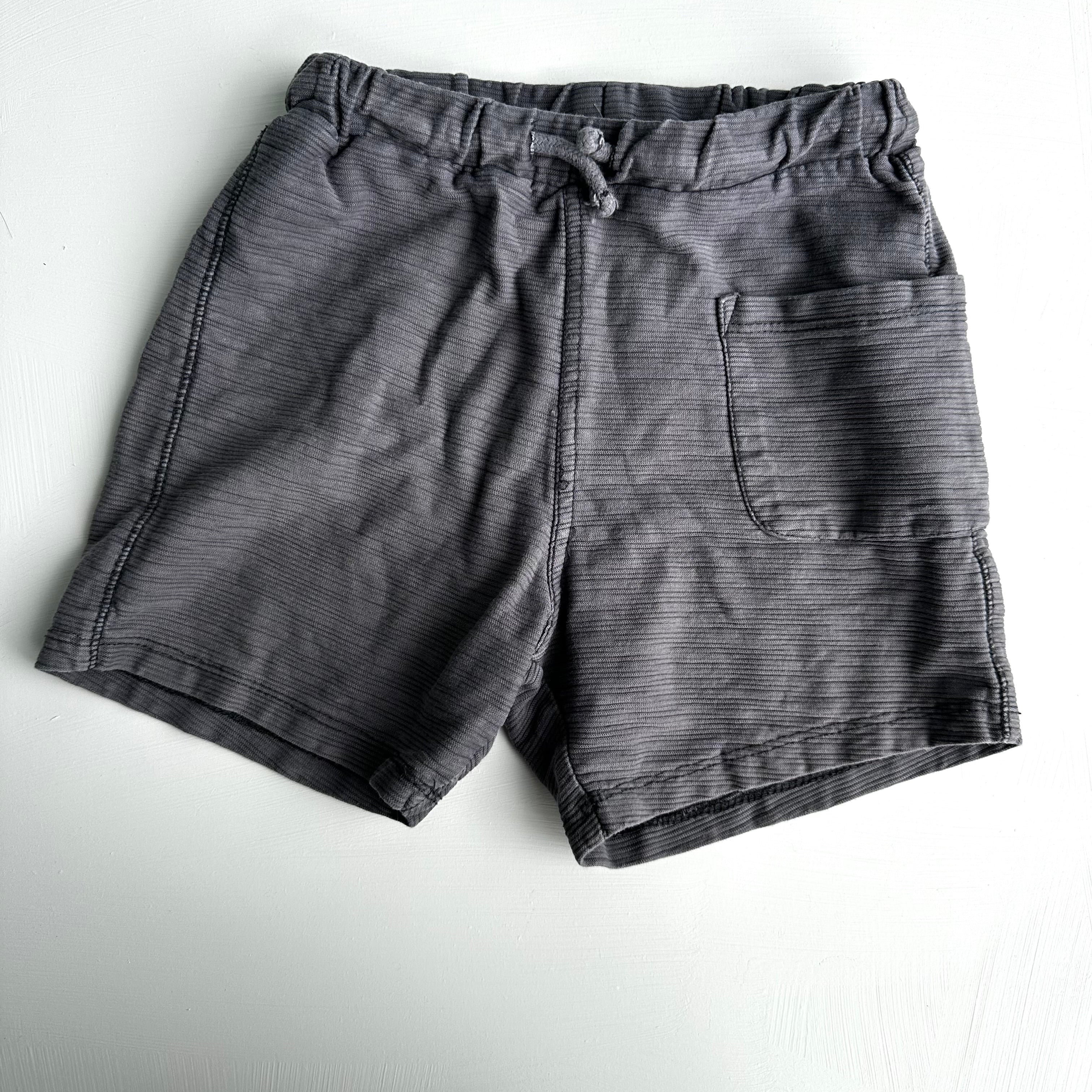 Short grise Zara 4-5 ans | Seconde main